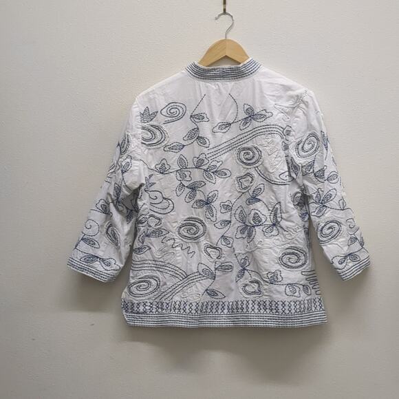 Norm Thompson embroidered blue and white button down jacket size XL - Picture 6 of 7